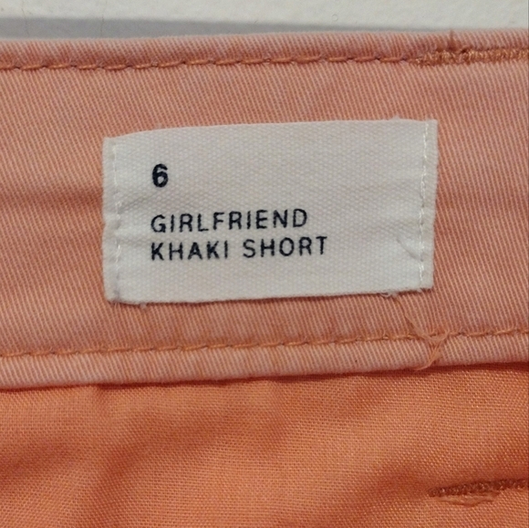 Gap - Girlfriend Khaki Short - Picture 10 of 12